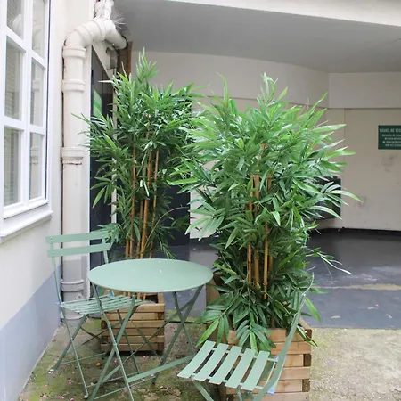 Charming In The Heart Of The 18th Paris